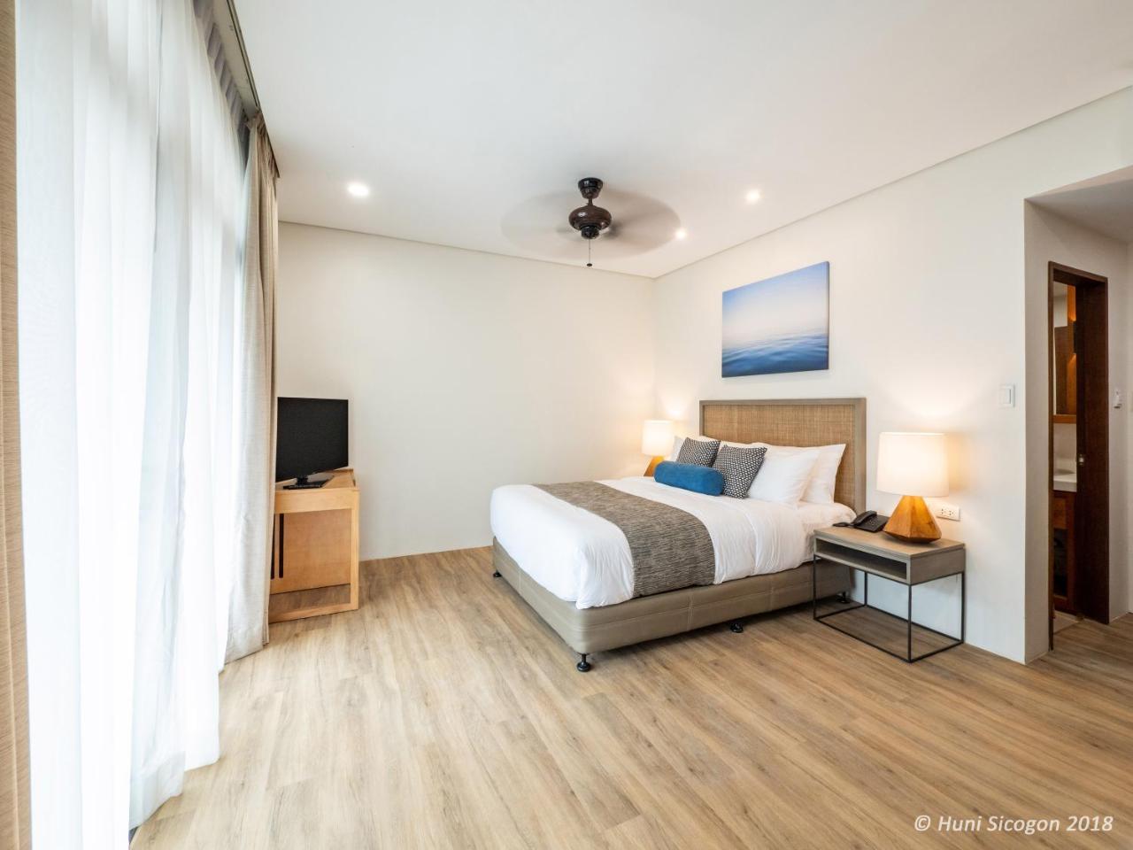 Huni Sicogon Hotel Carles Kültér fotó